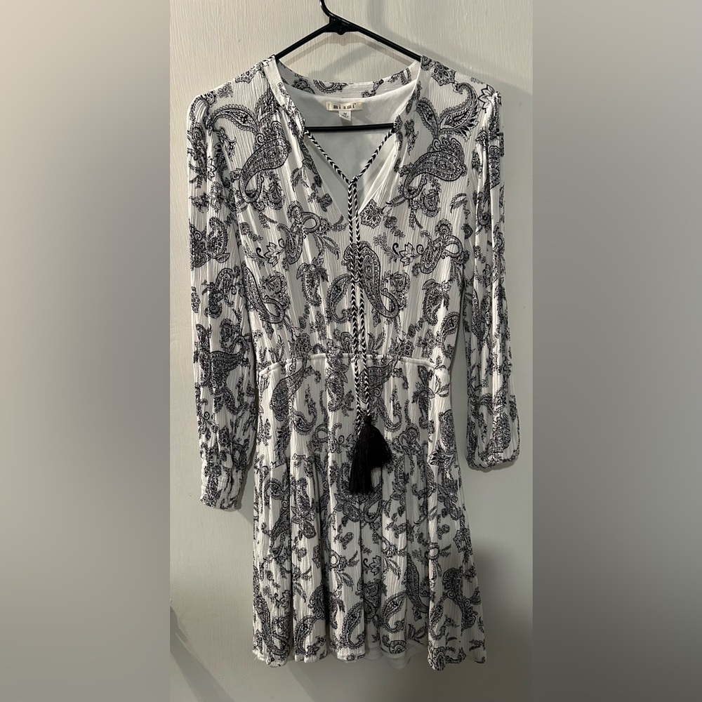 Miami Black and White Paisley Dress Size M
